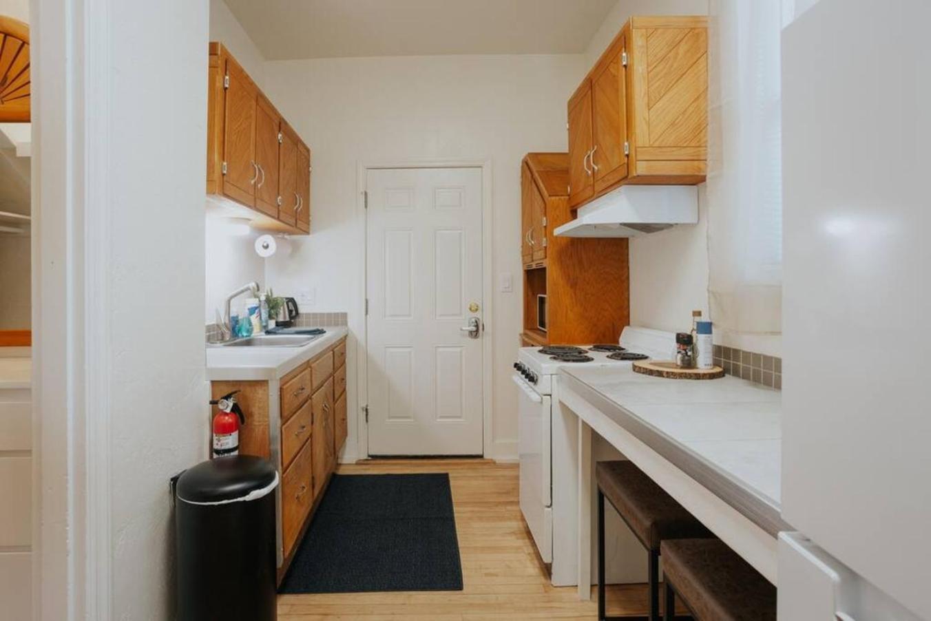 Oakdale Suites - Master Property Medford Kültér fotó